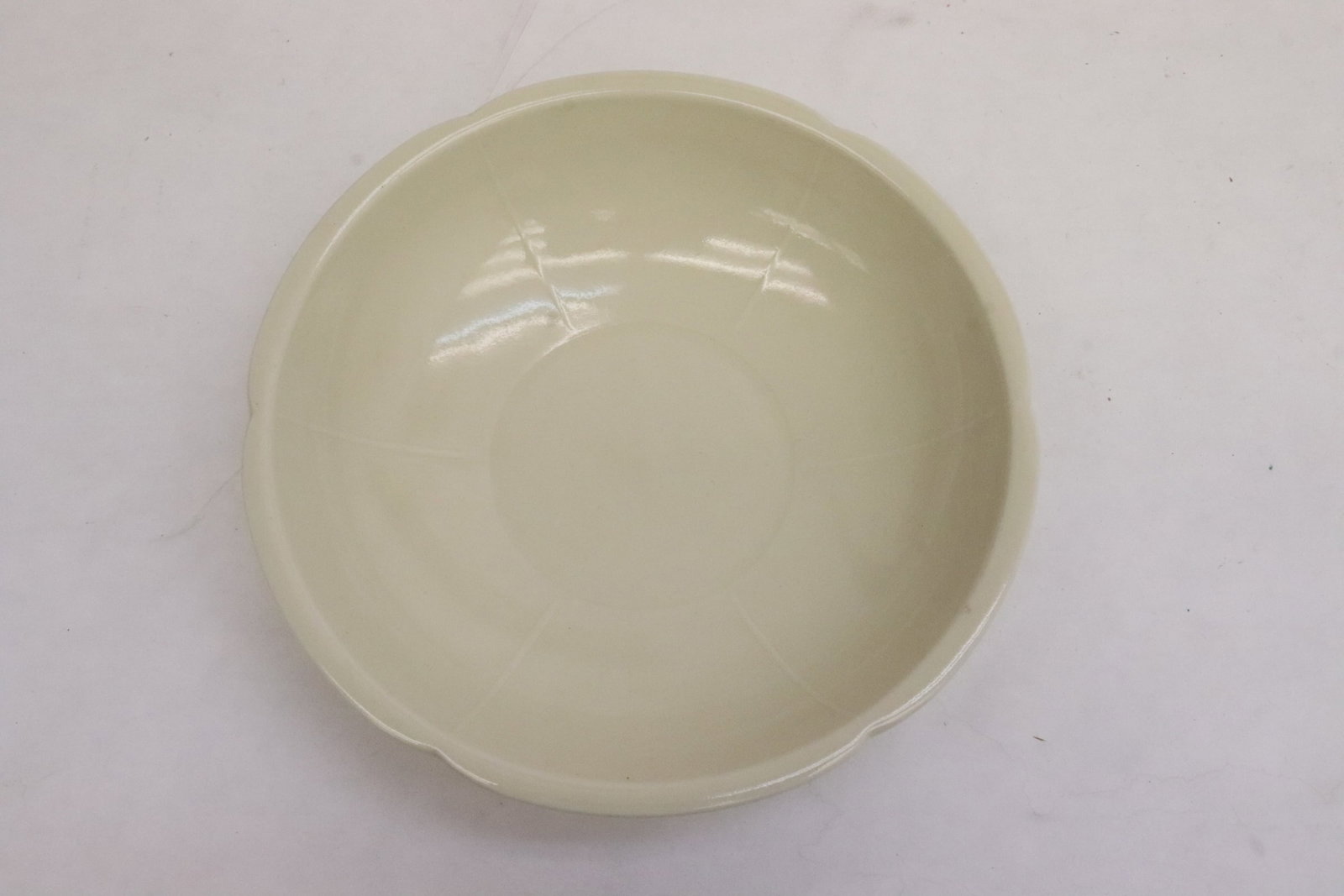 Song style white porcelain bowl: Song style white porcelain bowl, 1.5"x6"dia