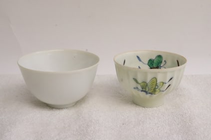 2 fine tea bowls