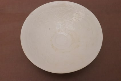 A white Song style bowl