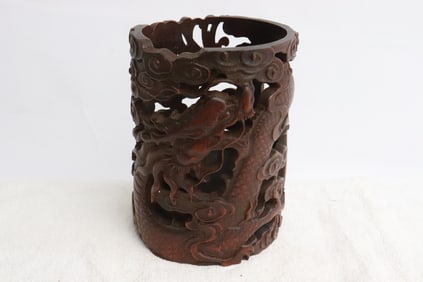 Bamboo carved brush holder in pierced style
