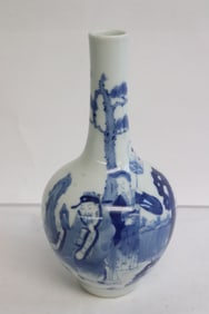 An early 19th century blue and white porcelain vase