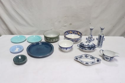 Lot of English and American porcelain pieces