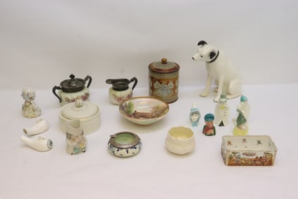 Lot of collectible porcelain pieces
