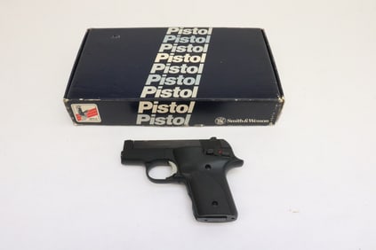 Smith & Wesson, 2214, 22LR, Semi auto