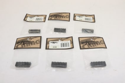6 accessory rails, 5 slots