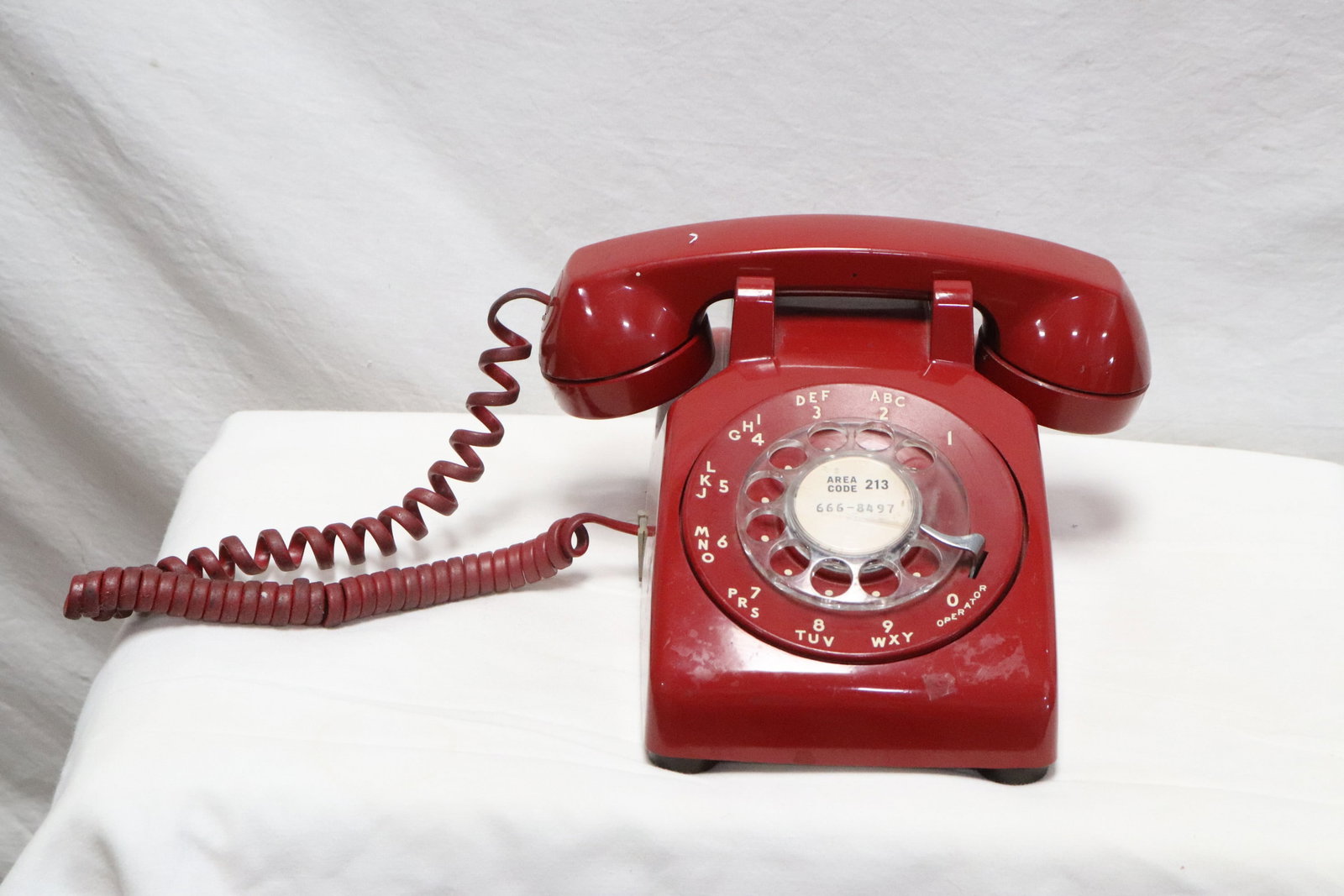 A rare Bell red dial radio: A rare Bell red dial radio, 4.8"x8.3"x9"