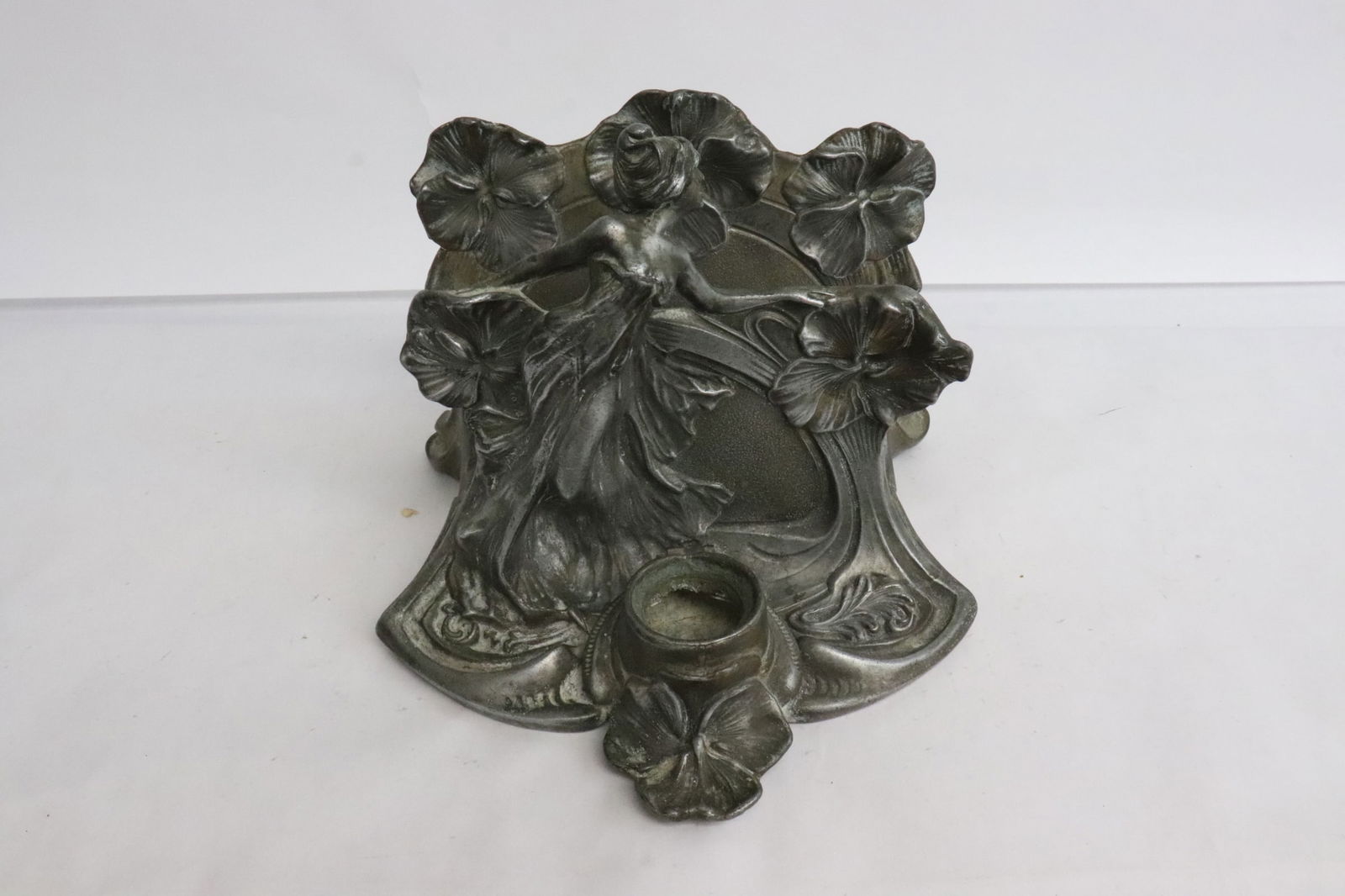 Beautiful art nouveau cast metal letter holder (1 of 9)