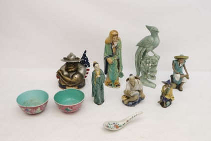 Box of Chinese porcelain, a jade carved phoenix, etc.