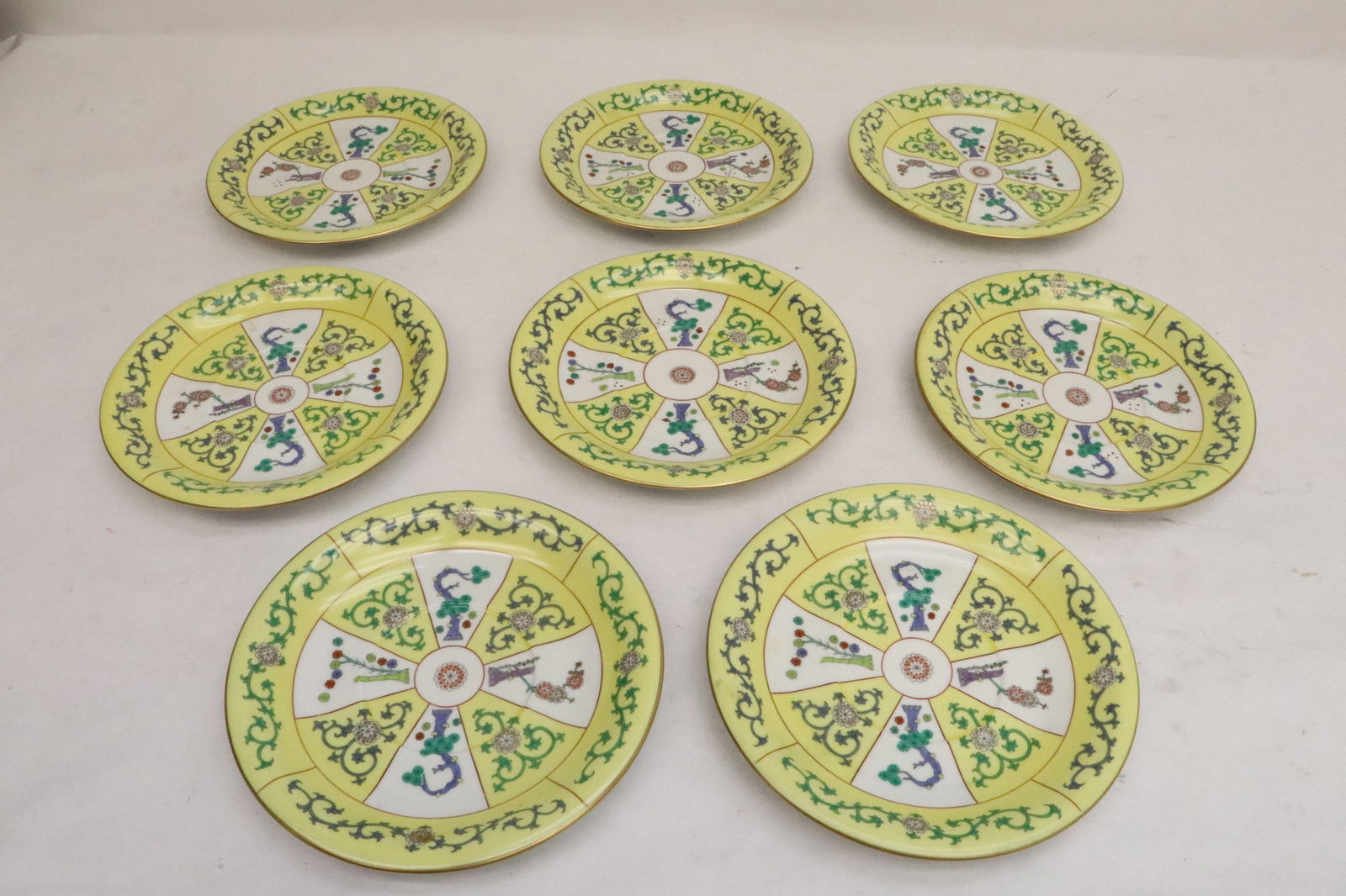 8 Herend porcelain plate in yellow dynasty pattern (1 of 10)