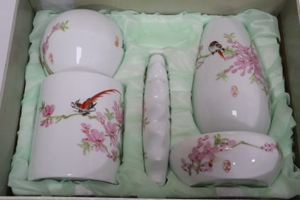 Set of Chinese famille rose porcelain scholar set
