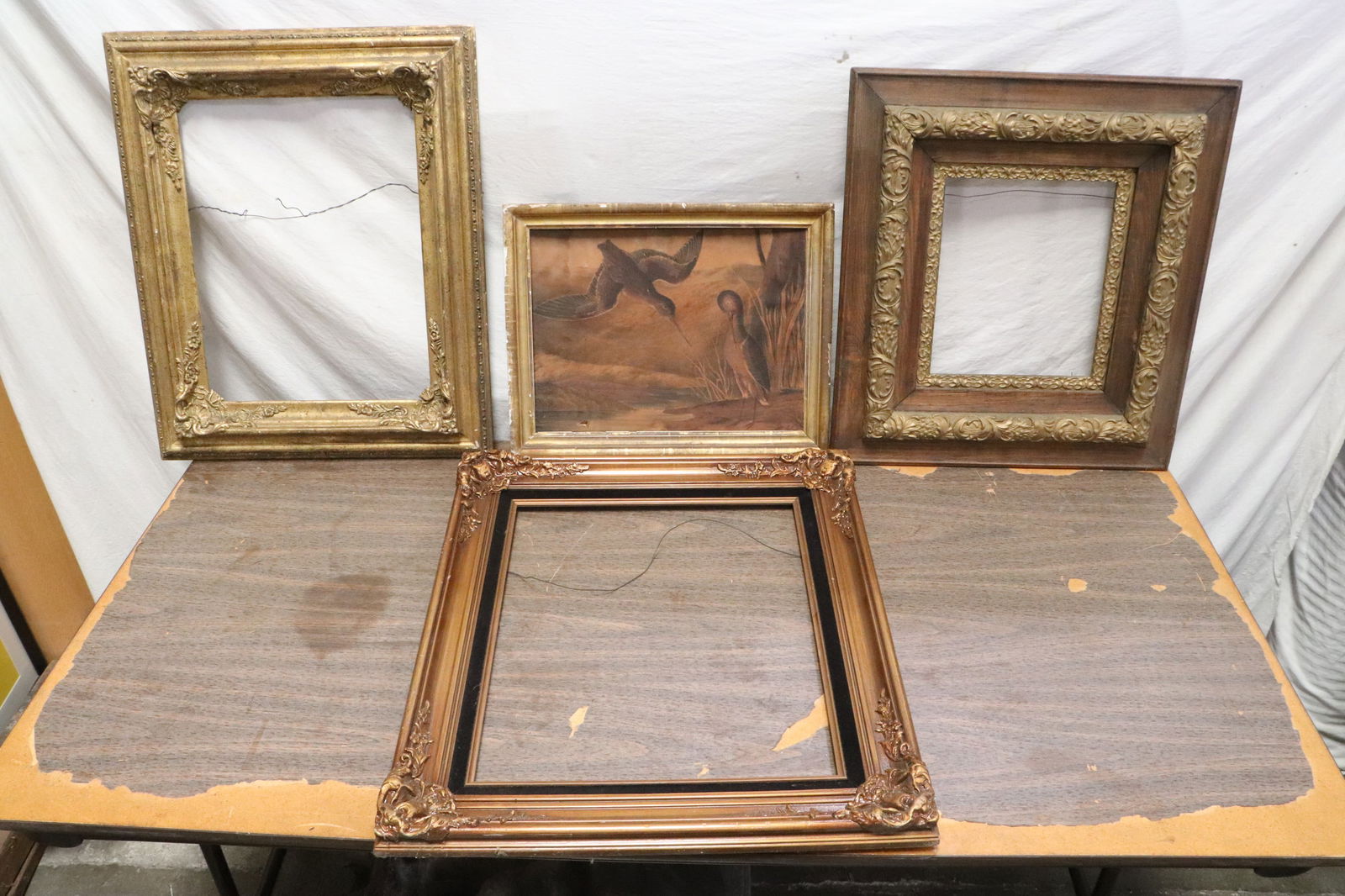 4 painting frames: 4 painting frames, 14.9"x19"x1.2" - 26.65"x22.7"x1.8"