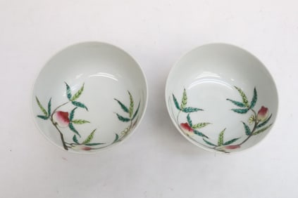 2 Chinese famille rose porcelain bowls