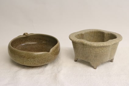 2 Chinese crackleware censers
