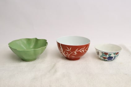 2 wucai bowl/ tea bowl, & a green glazed bowl