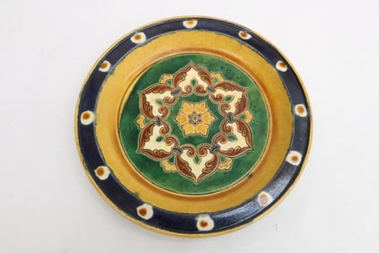 A sancai earthenware plate
