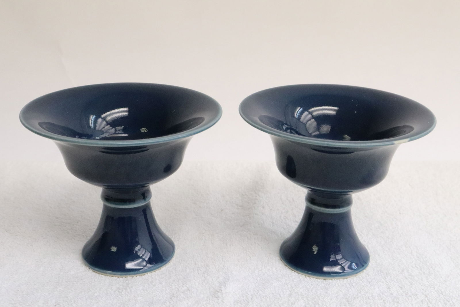 Pair Chinese blue glazed stem bowls (1 of 6)