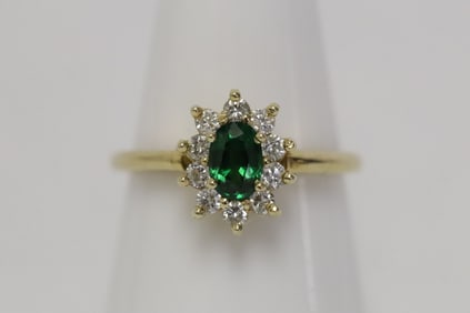 14K Y/G ring w/ green stone & diamonds