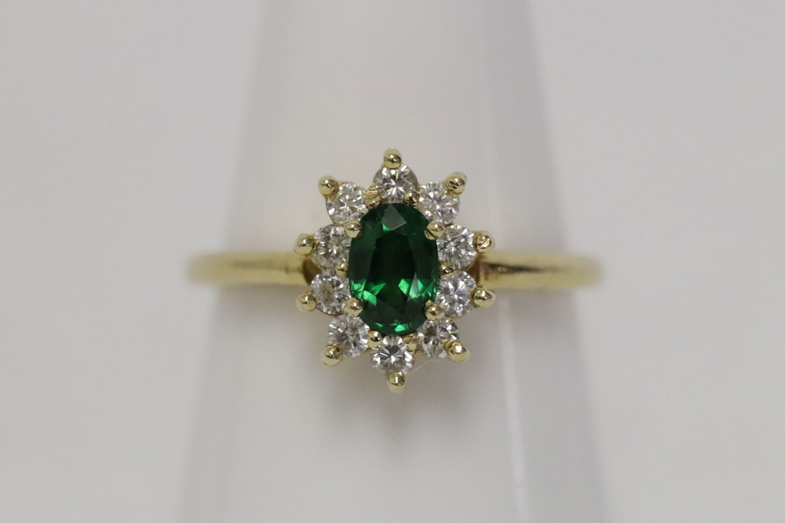 14K Y/G ring w/ green stone & diamonds
