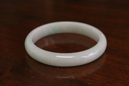 jadeite bangle w/ GIA certificate