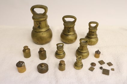 Lot of antique weights