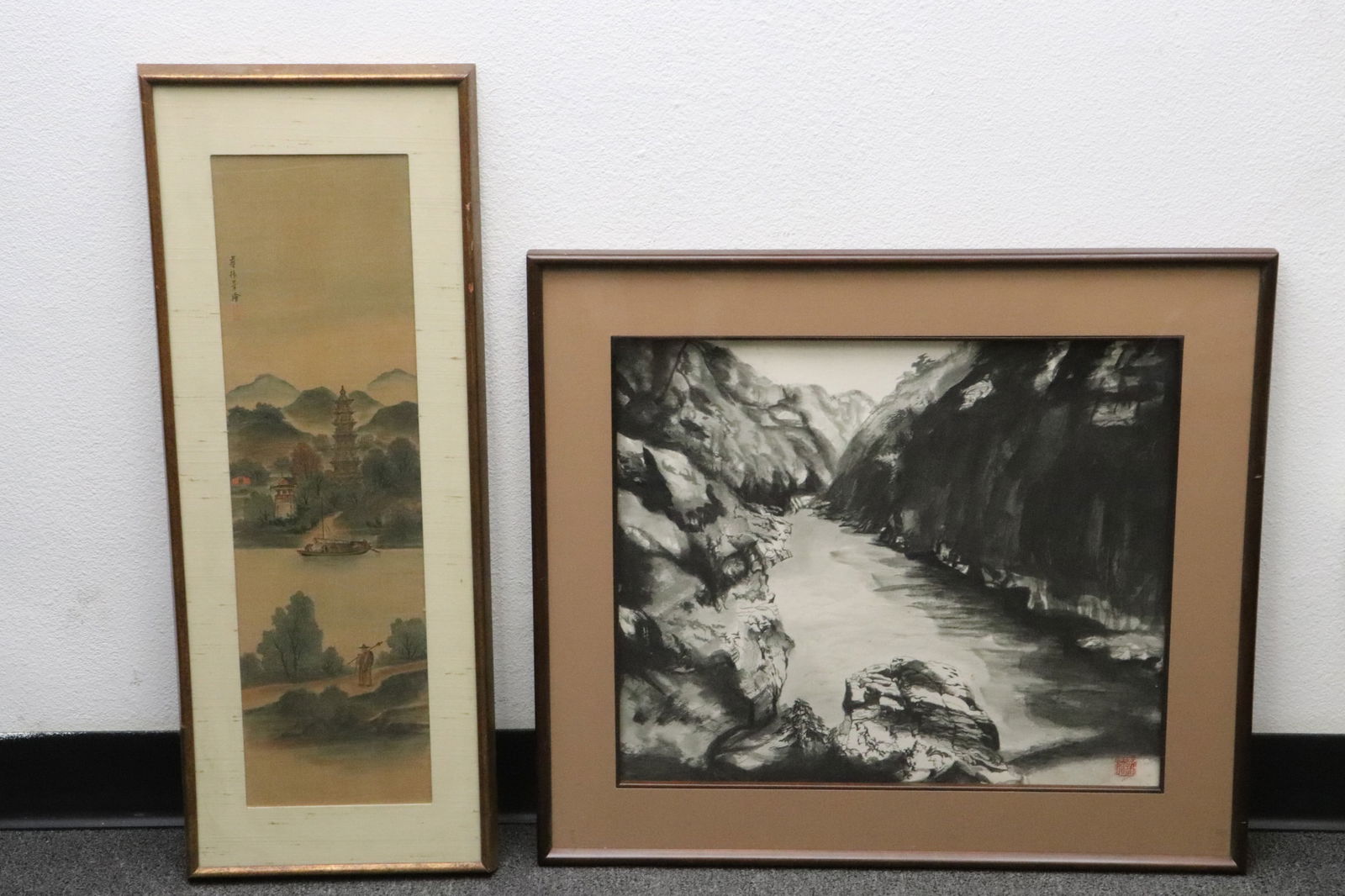 2 Chinese framed w/c paintings, signed & seal mark (1 of 10)
