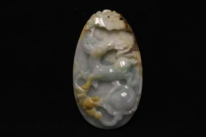 Chinese jadeite carved pendant