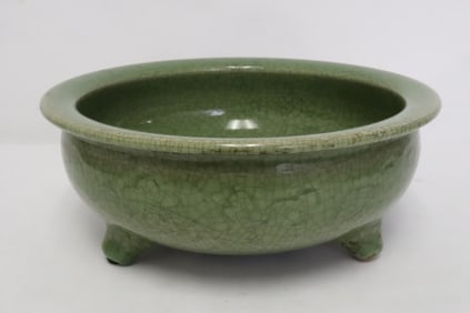Chinese crackleware porcelain tripod censer