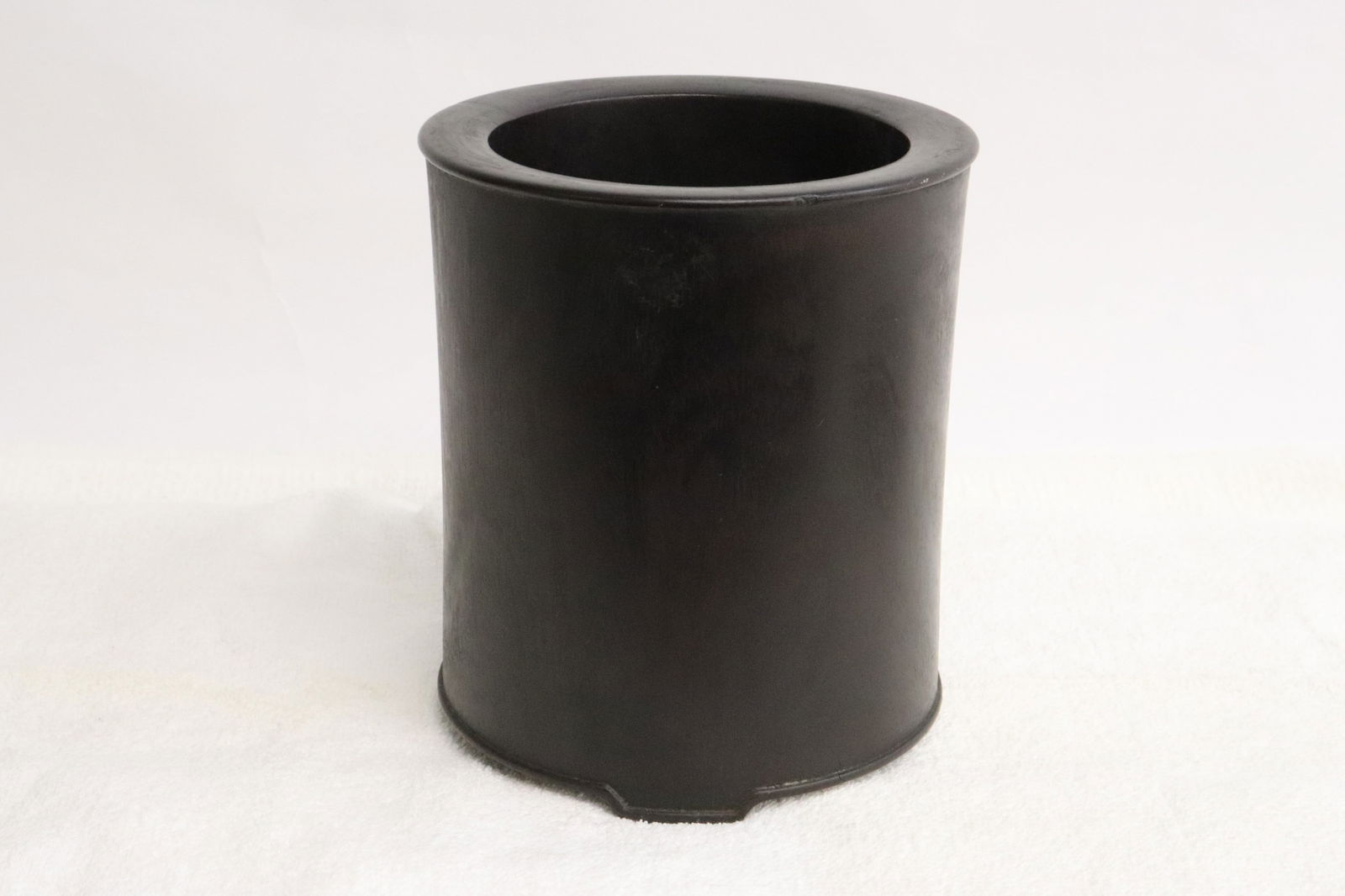 Fine Chinese rosewood brush holder (1 of 7)