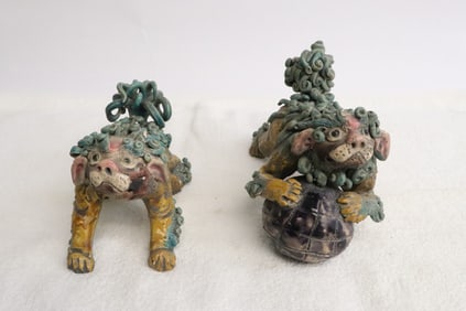Pair Chinese vintage sancai fulions