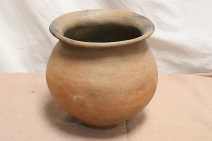 Chinese archaic earthenware jar, c500BC