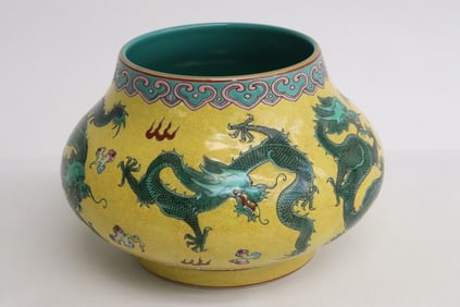 Chinese yellow background famille rose porcelain jar