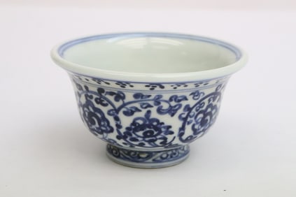 Chinese blue and white porcelain tea cup