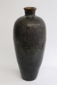 Unusual Chinese dark brown glazed porcelain meiping