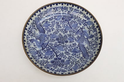 Fine Chinese blue and white porcelain plate