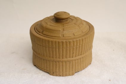 A Yixing clay tea caddy