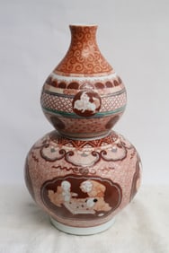 Chinese red on white gourd shape porcelain vase