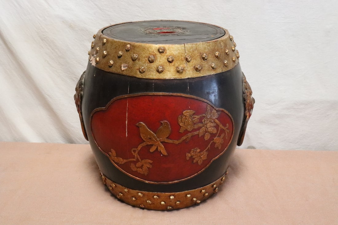 Antique Chinese painted wood rice bucket (1 of 11)