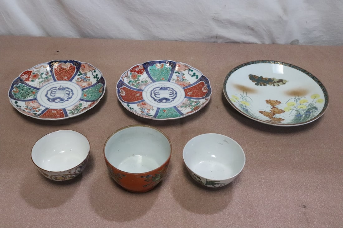 6 pieces Chinese & Japanese porcelain bowls & plates: 6 pieces Chinese and Japanese porcelain bowls (2.35"x4.2"dia - 3.1"x4.85"dia) and plates (1.3"x8.65"dia - 1.65"x9.3"dia)