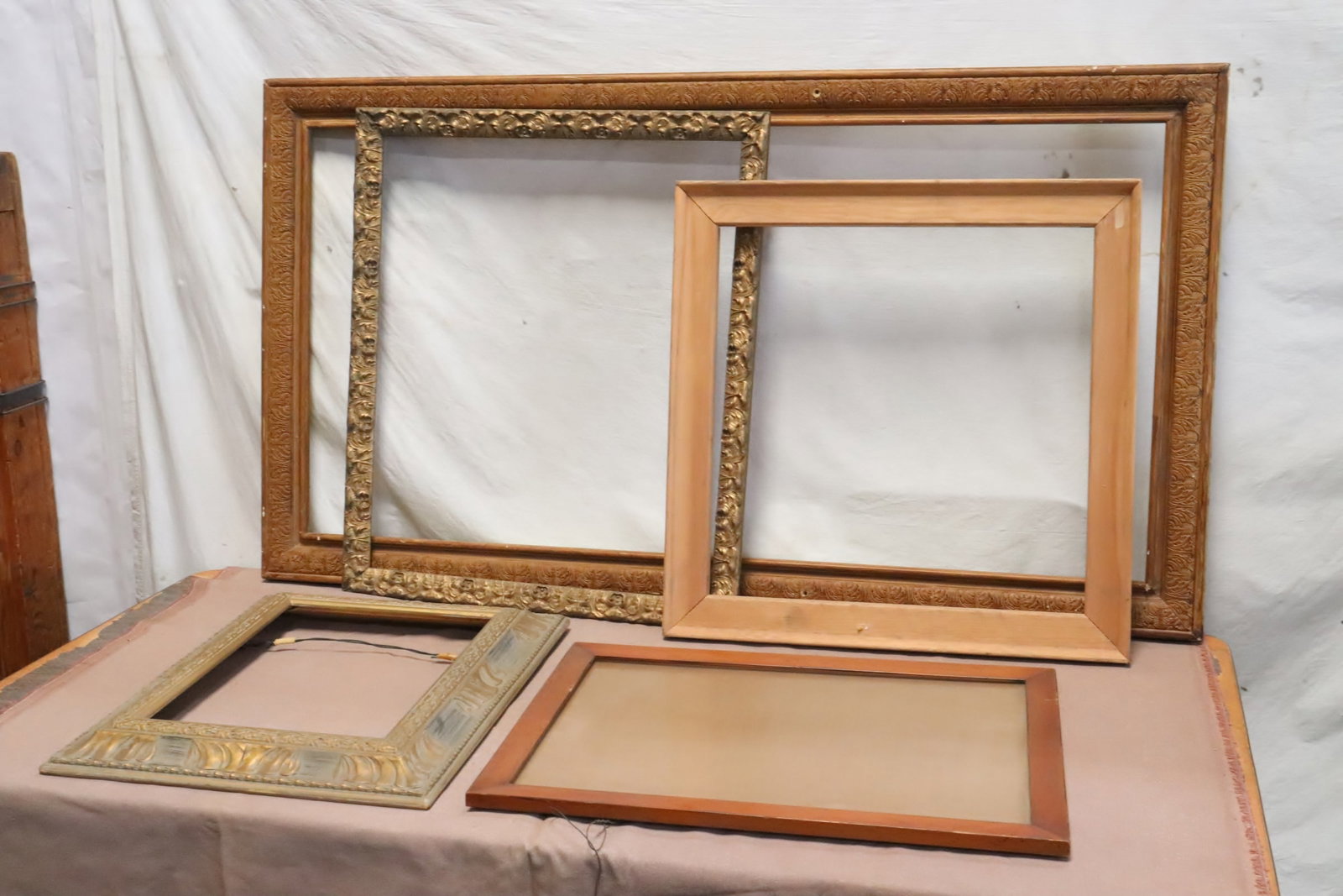 5 painting frames: 5 painting frames, 22"x18"x1.6" - 53.4"x29.5"x1.3"