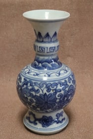 Chinese 19th c. blue & white porcelain small vase