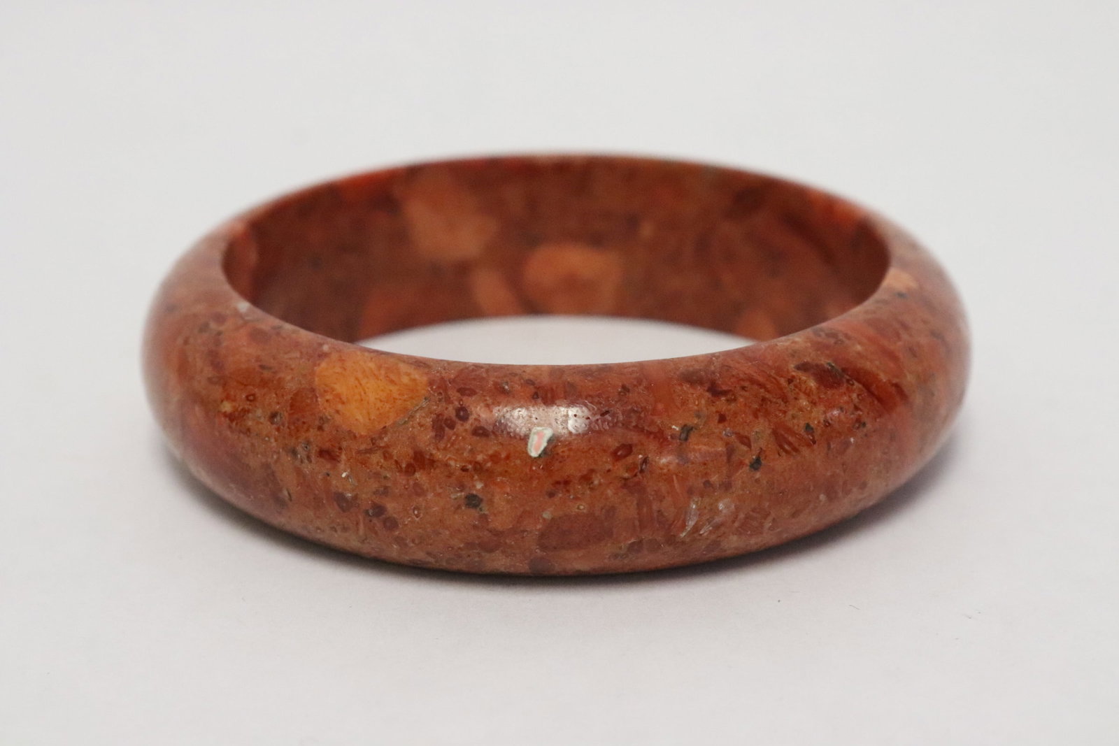 Coral carved bangle: Coral carved bangle, 0.7"x3.1"dia, NO INTERNATIONAL SHIPPING OF CORAL