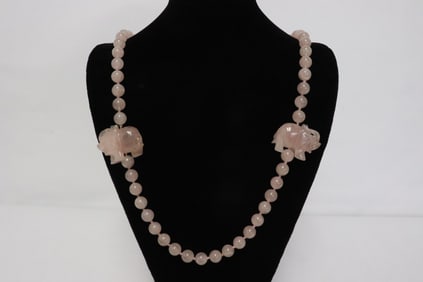 Rose quartz necklace with pendant