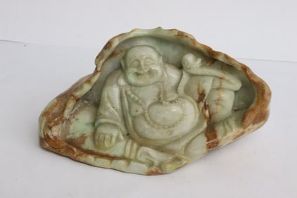 A fine jadeite carved Buddha