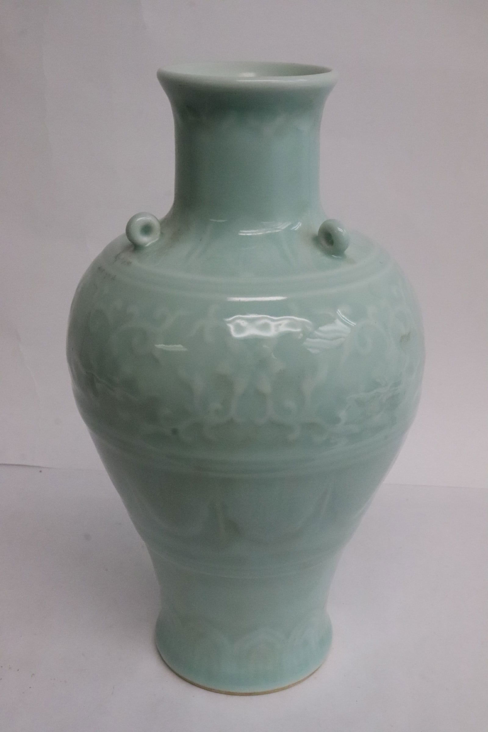 Fine Chinese celadon porcelain vase (1 of 10)