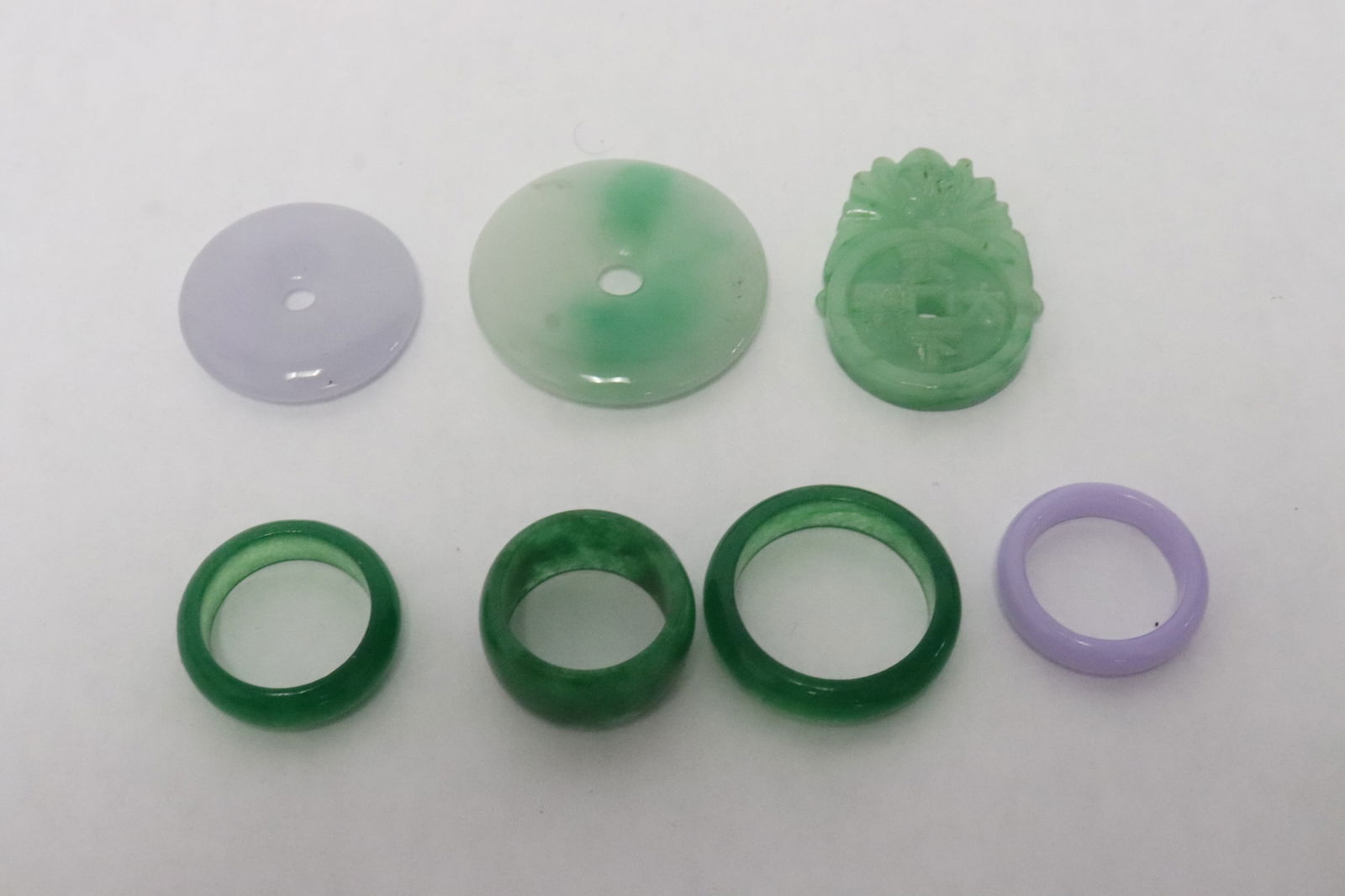 7 pieces jadeite like ornaments (1 of 9)
