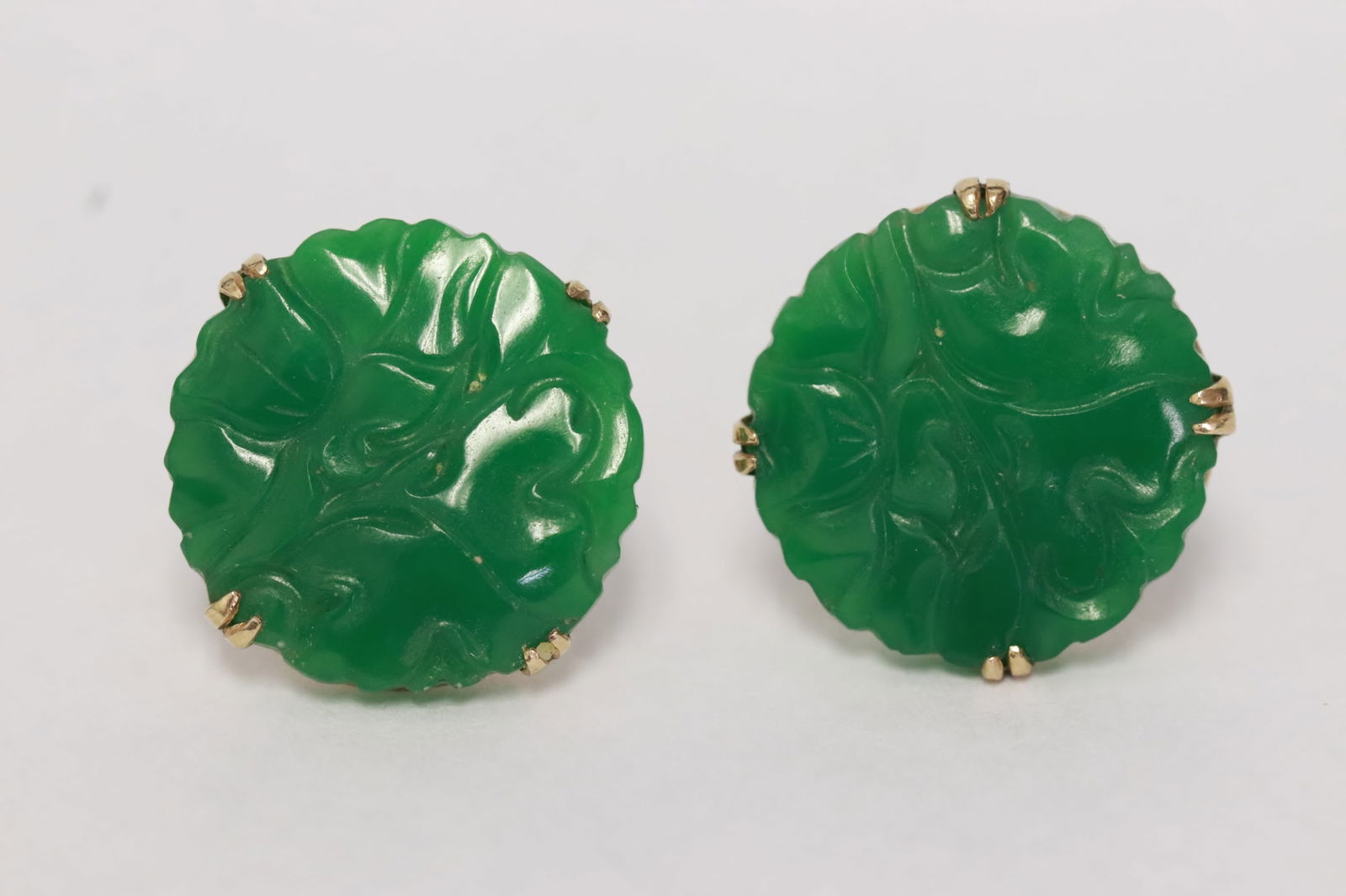 Pair early 20th c. 14K jadeite earrings w/ GIA certificate (1 of 8)