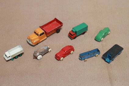 7 vintage toy cars