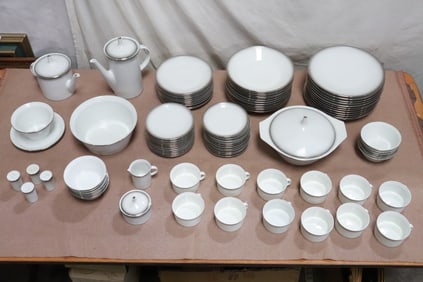 mid-century china set by Rosenthal studio line, designed by Baumann