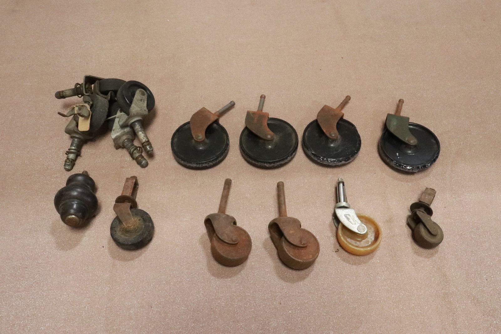 Lot of coaster wheels: Lot of coaster wheels