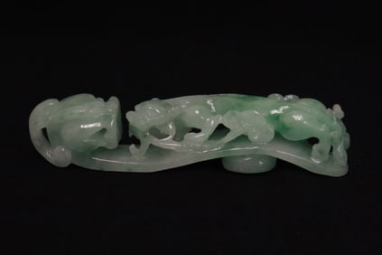 Beautiful Chinese apple green jadeite carved belt buckle